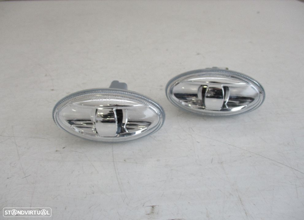 Piscas pisca farolim Guarda Lamas Citroen / Peugeot  (novos) - 1