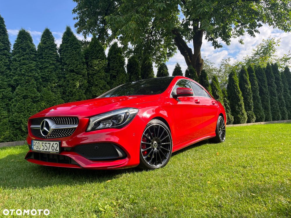 Mercedes-Benz CLA 180 AMG Line - 2