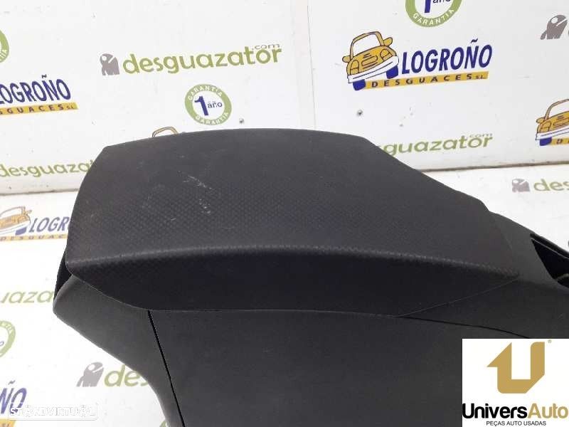 APOIO DE BRAÇOS CENTRAL SEAT TOLEDO III 2007 -5P0863243E - 1