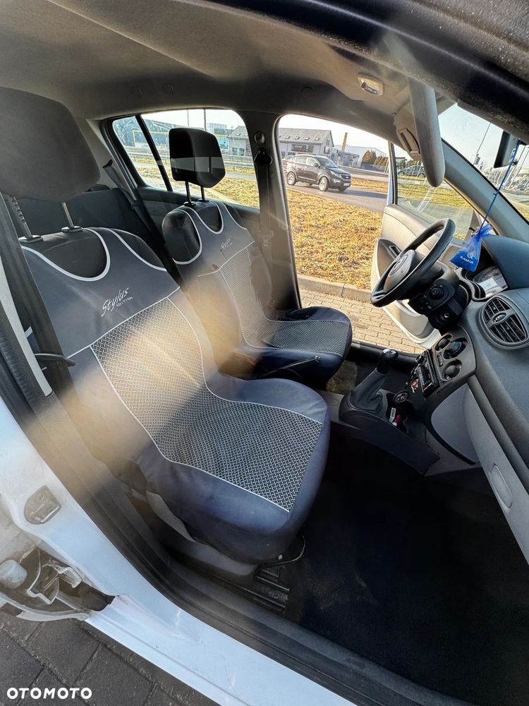 Renault Clio - 15