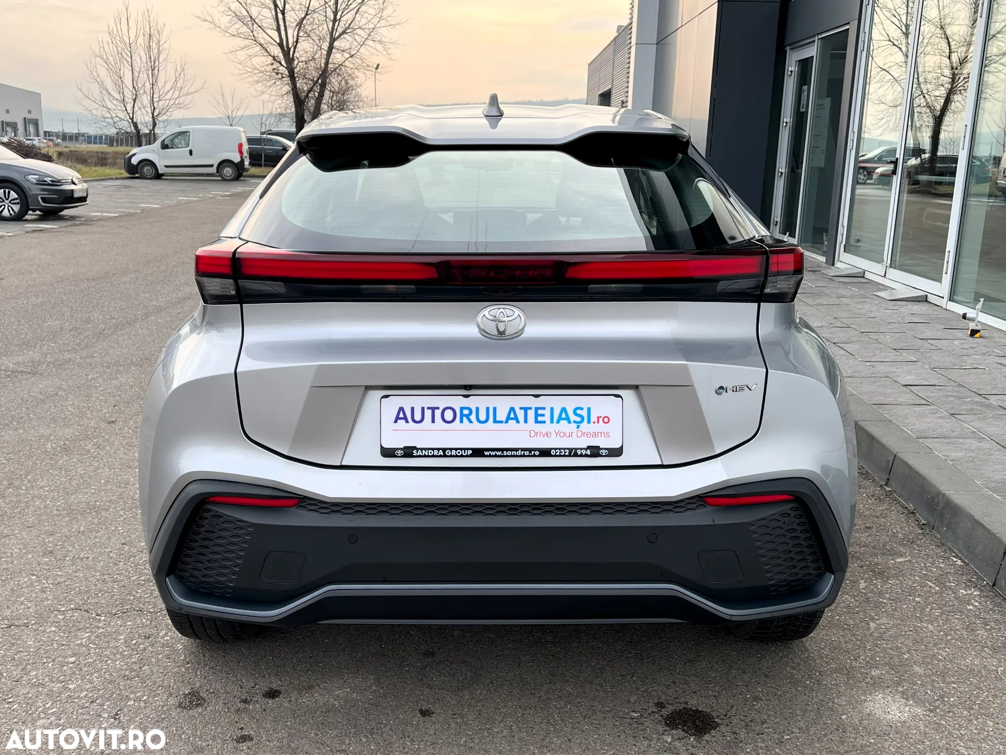 Toyota C-HR - 9