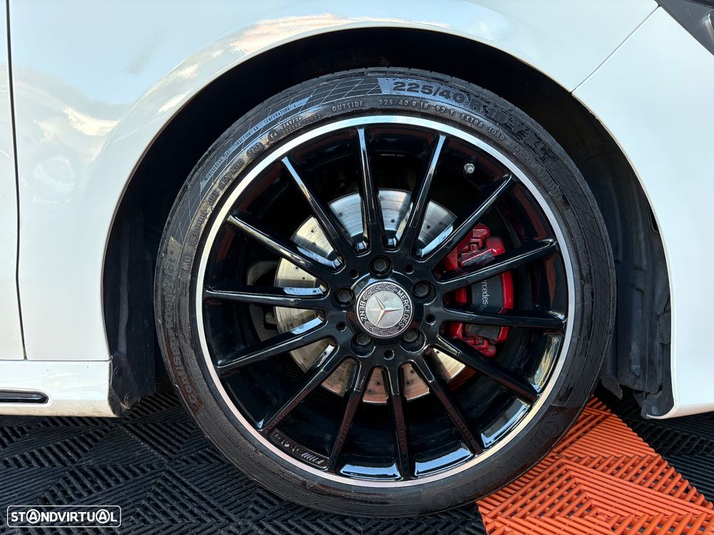 Mercedes-Benz CLA 220 d Shooting Brake AMG Line Aut. - 26