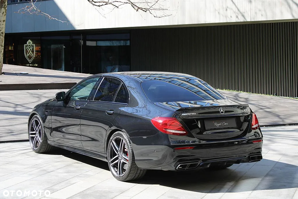 Mercedes-Benz Klasa E AMG 63 S 4-Matic+ - 3