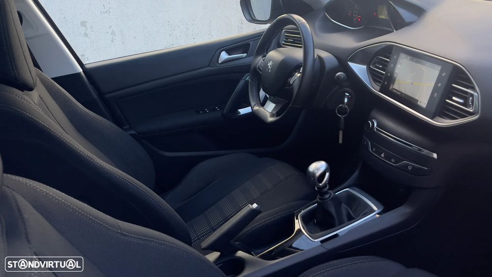 Peugeot 308 SW 1.6 BlueHDi Allure - 18