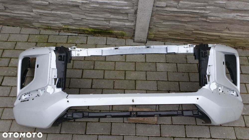 Zderzak Mitsubishi 2019- l200 - 1