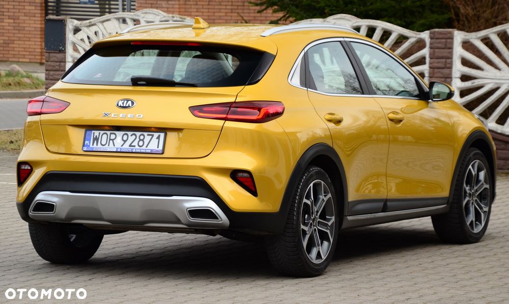 Kia XCeed - 10