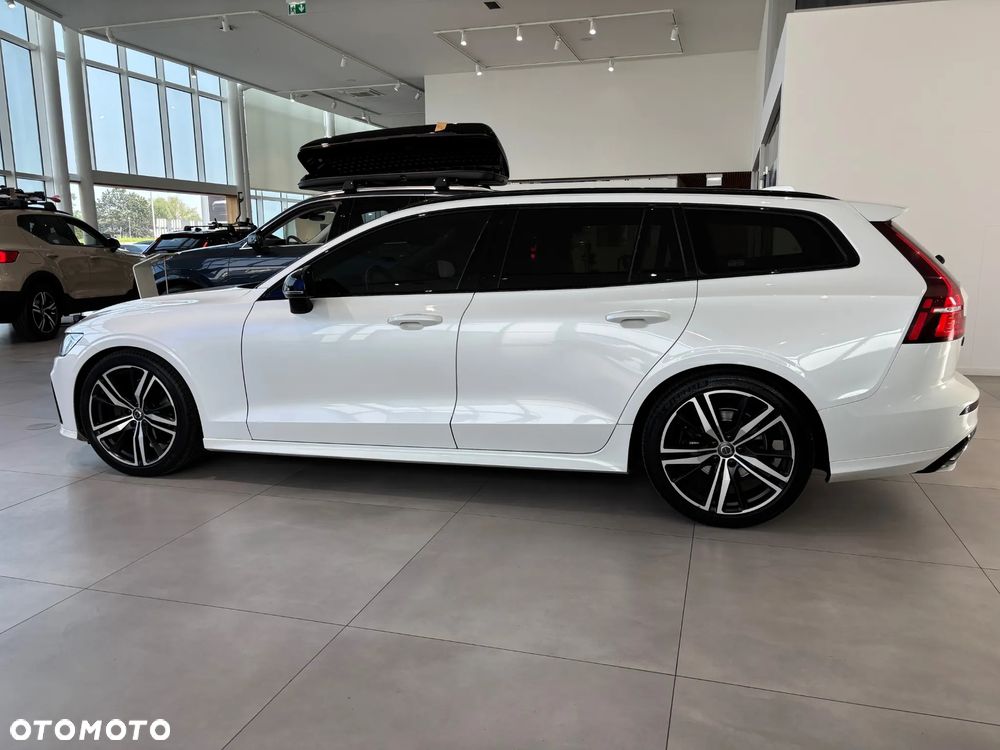 Volvo V60 D4 R-Design - 26