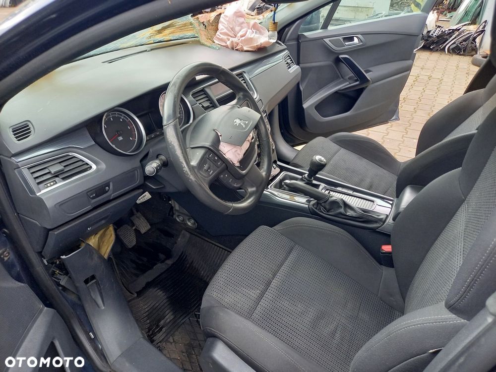 Peugeot 508 błotnik zderzak klapa drzwi kod lakieru KGN silnik 2,0HDi kod RHA skrzynia kod BVM6 - 10