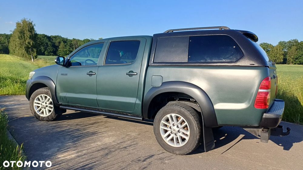 Toyota Hilux - 2