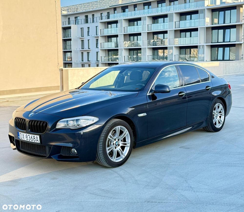 BMW Seria 5 520i Luxury Line - 2