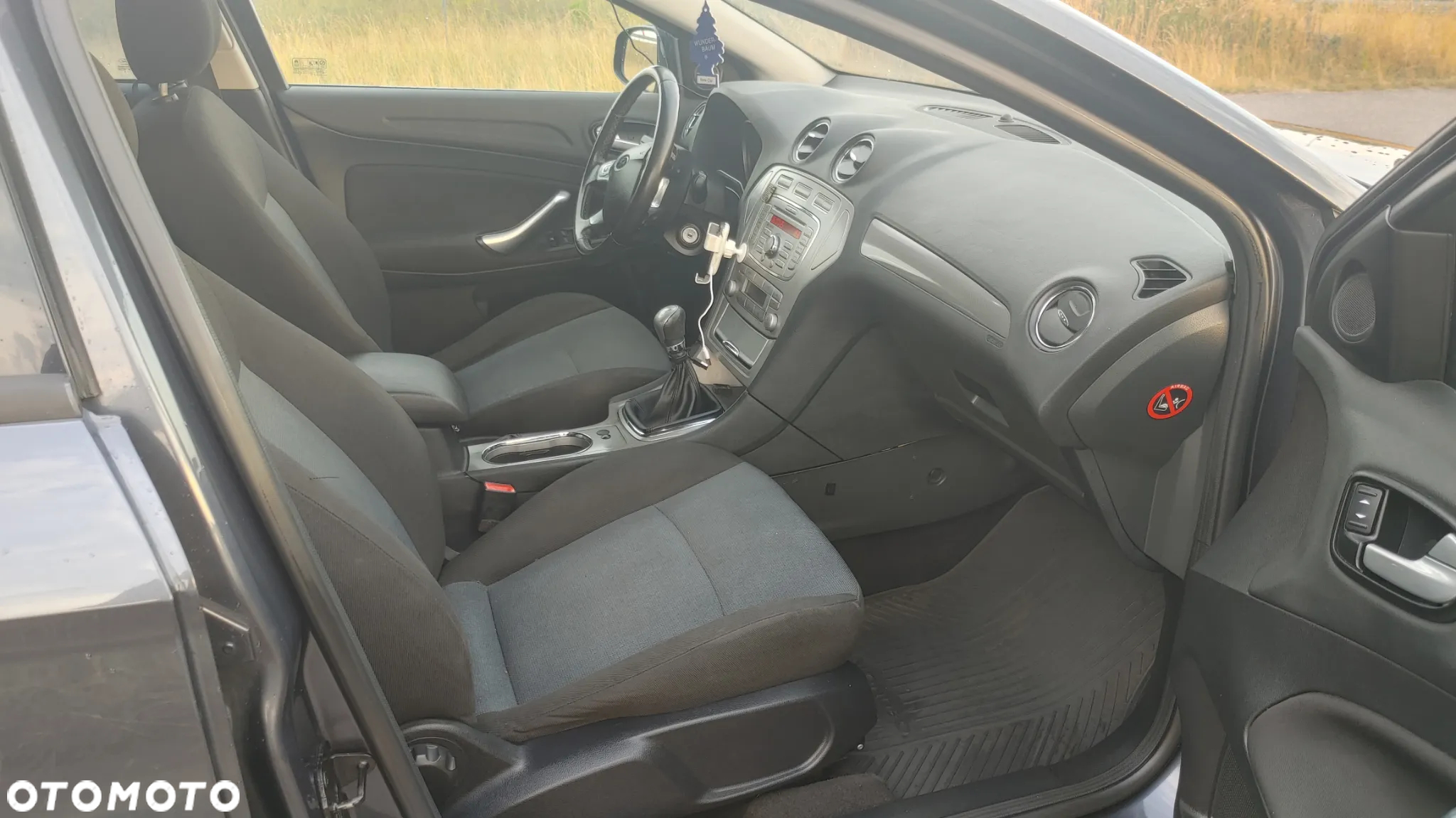 Ford Mondeo 2.0 Ambiente - 4