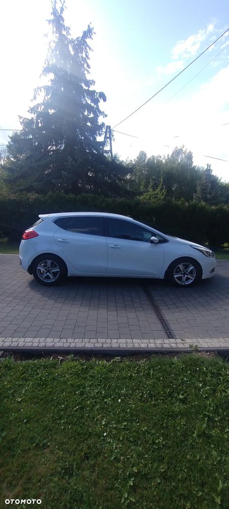 Kia Ceed - 4