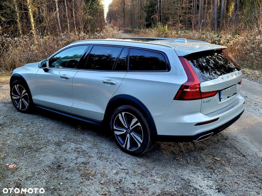 Volvo V60 Cross Country D4 AWD - 9