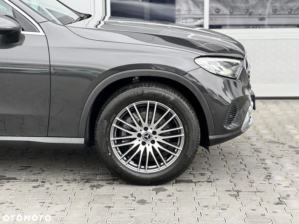 Mercedes-Benz GLC 200 4Matic 9G-TRONIC Avantgarde Advanced - 8