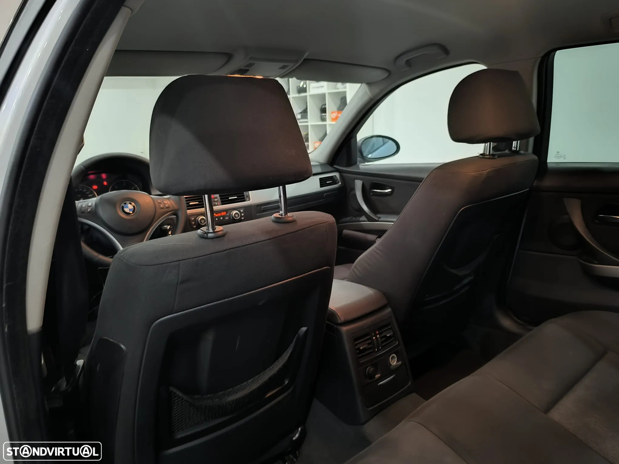 BMW 320 d Touring - 29