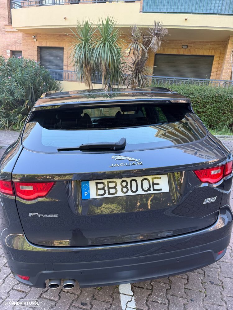 Jaguar F-Pace 20d AWD Aut. Prestige - 4