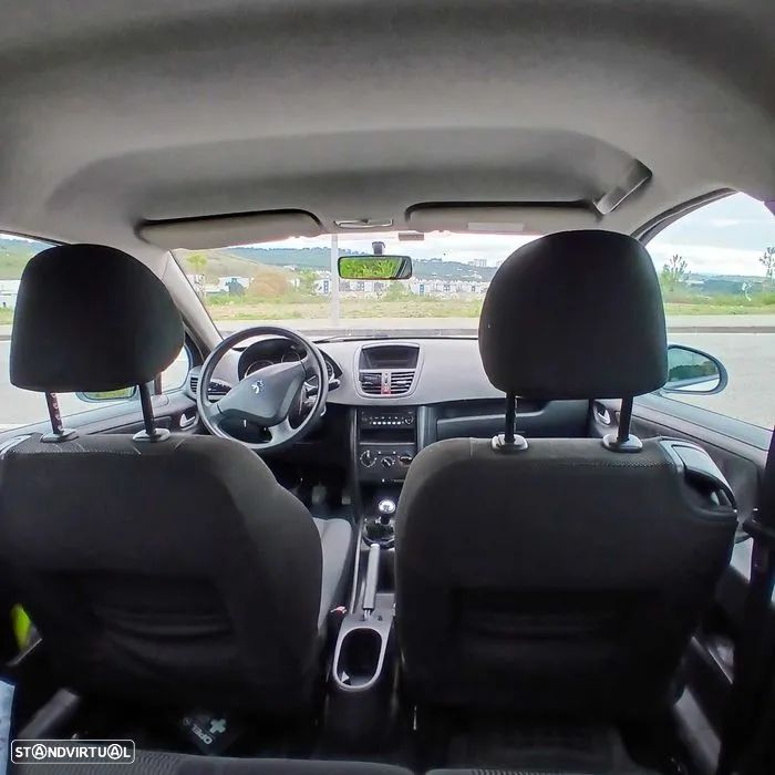 Peugeot 207 1.4 HDi Trendy - 12