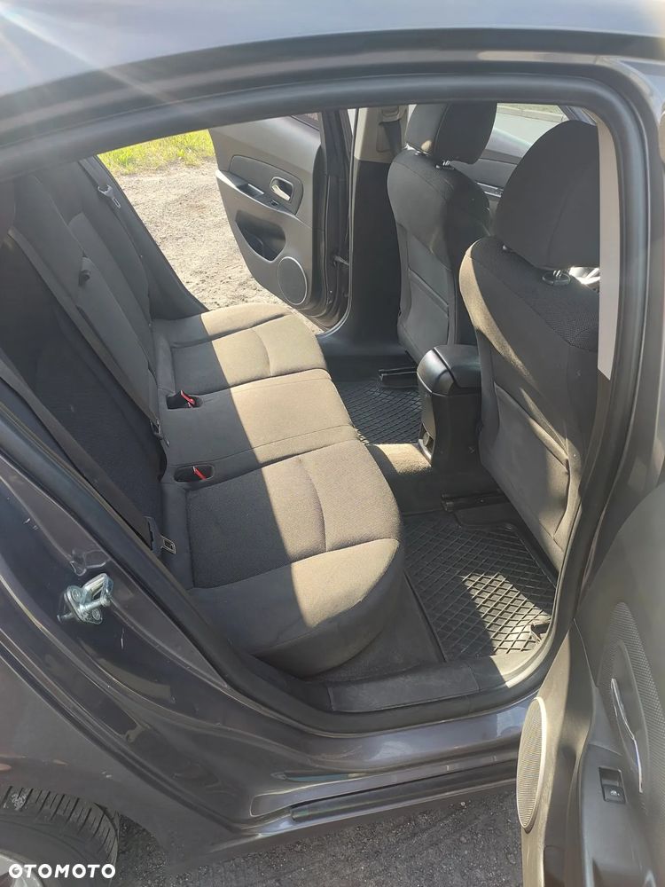 Chevrolet Cruze 1.6 Base - 14