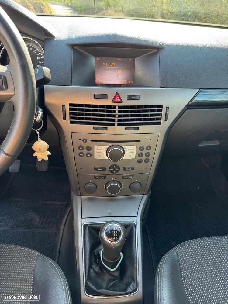 Opel Astra 1.7 CDTi Cosmo M6 - 9
