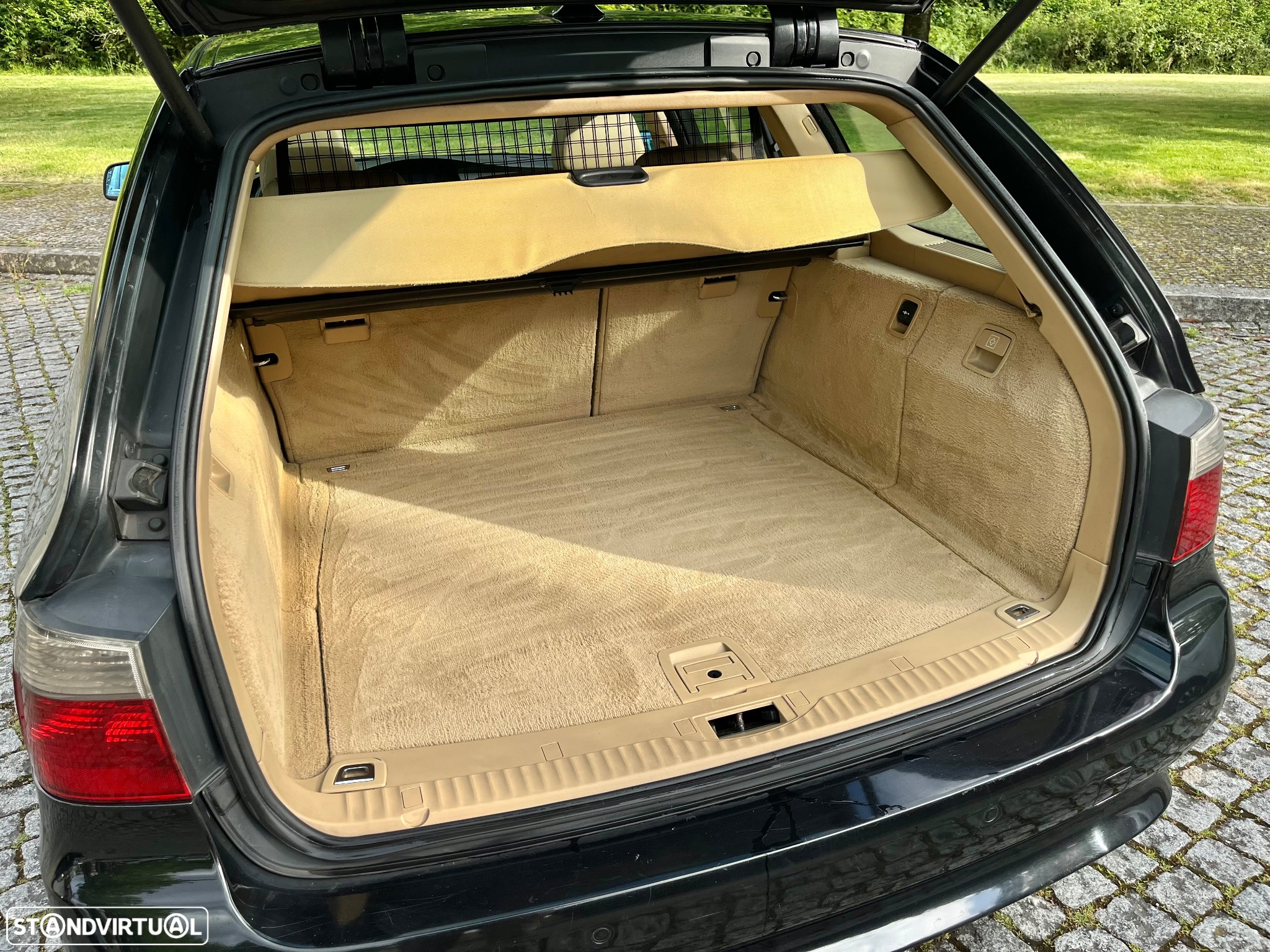 BMW 520 d Touring 17 - 20