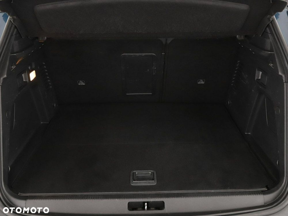 Peugeot 3008 Hybrid4 300 e-EAT8 Allure Pack - 21