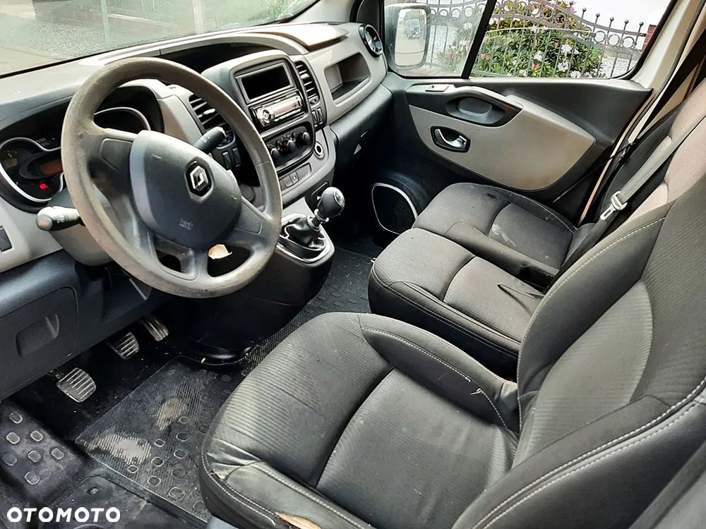 Renault TRAFIC - 6