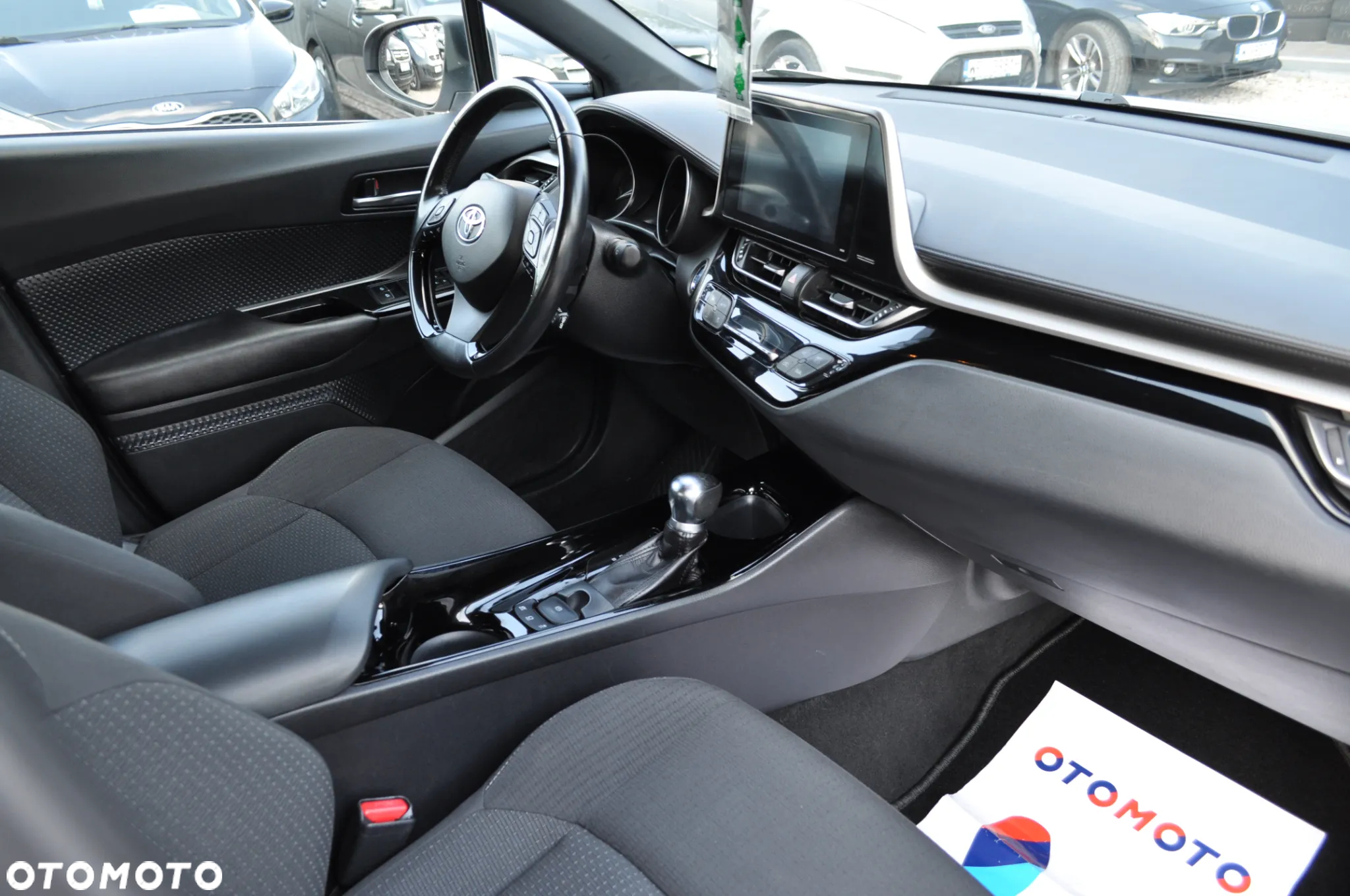Toyota C-HR Hybrid Team Deutschland - 16
