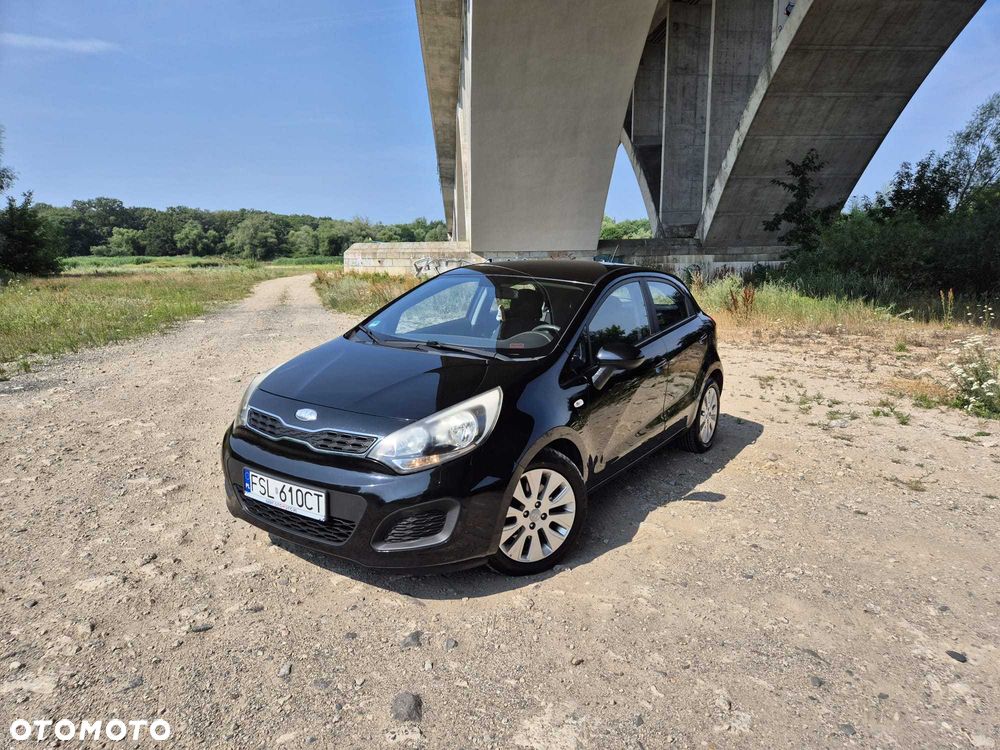 Kia Rio - 1