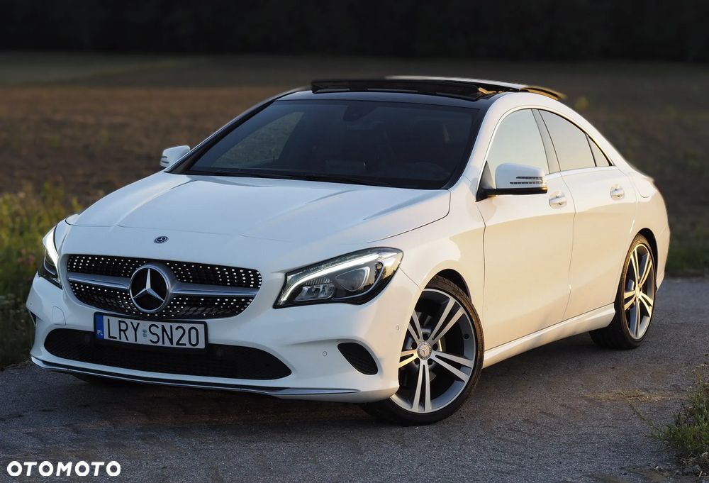 Mercedes-Benz CLA 250 7G-DCT UrbanStyle Edition - 2