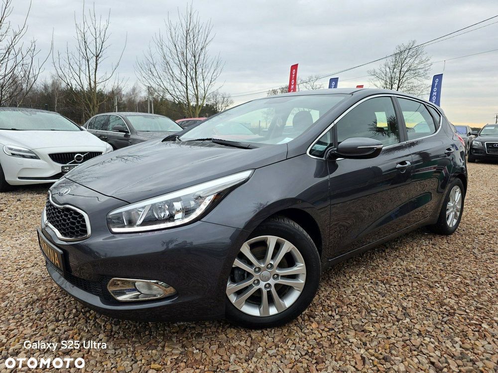 Kia Ceed - 14