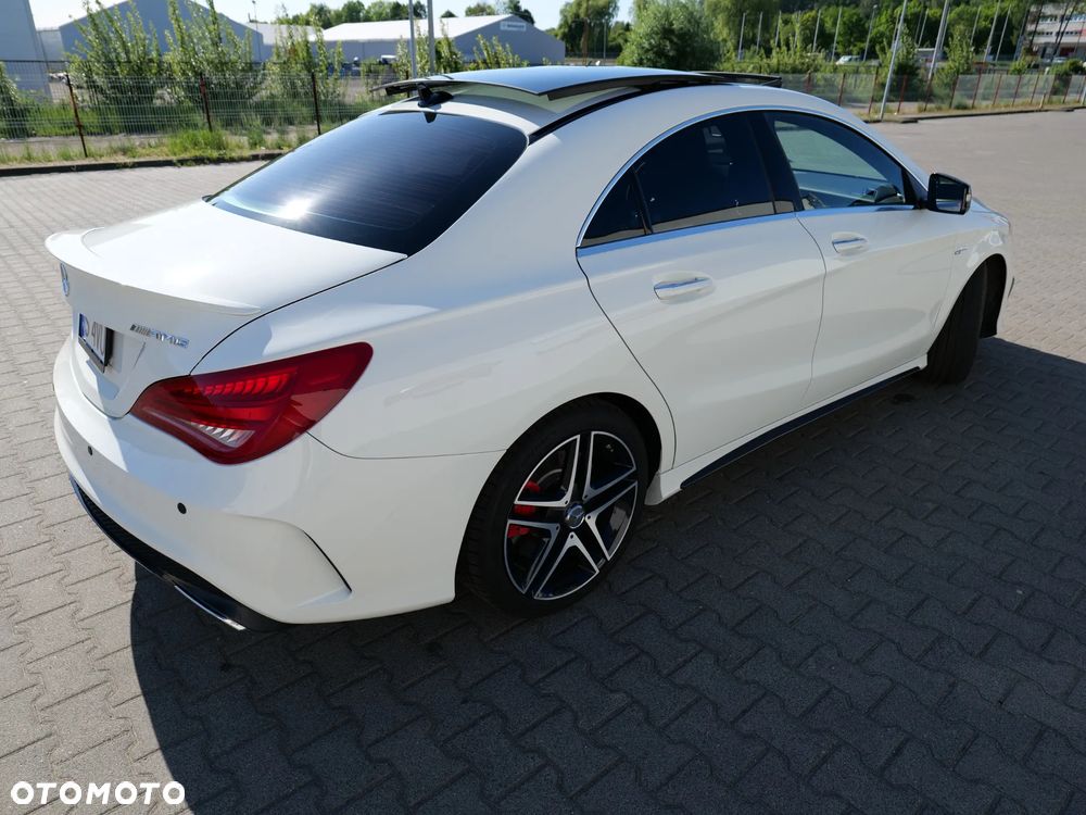 Mercedes-Benz CLA 45 AMG 4-Matic - 14