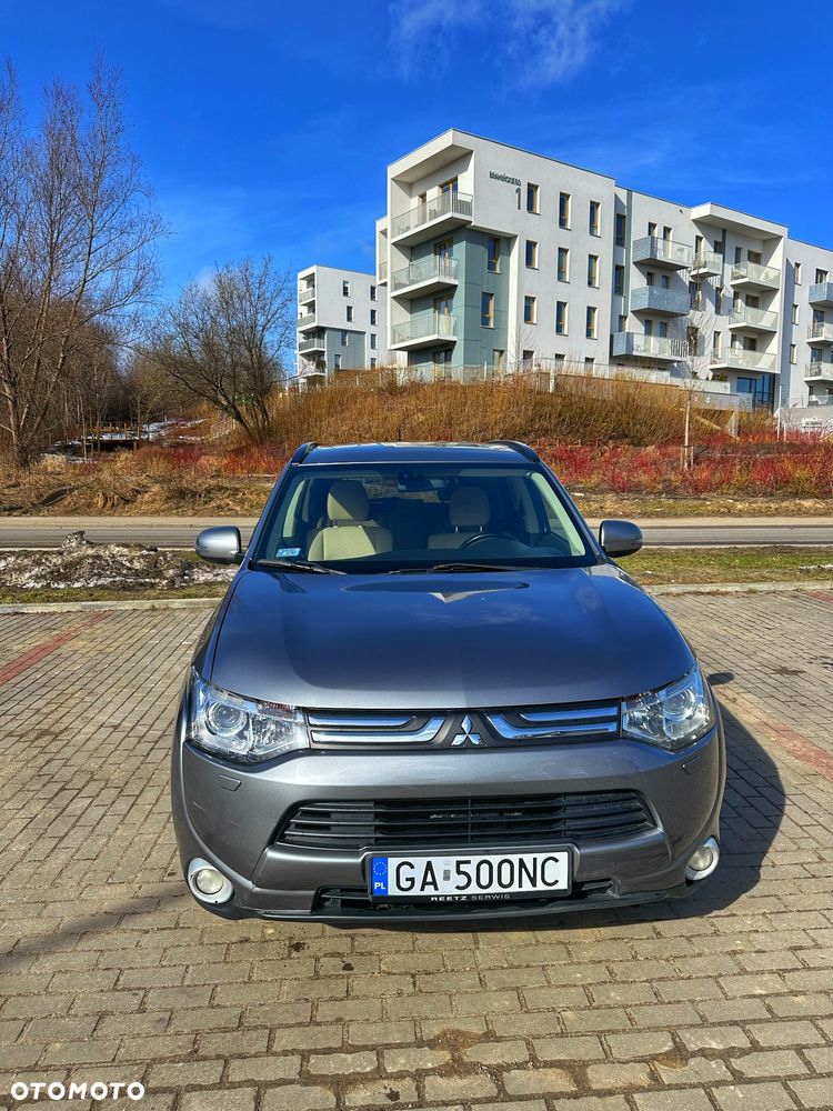 Mitsubishi Outlander 2.0 Intense + CVT - 2