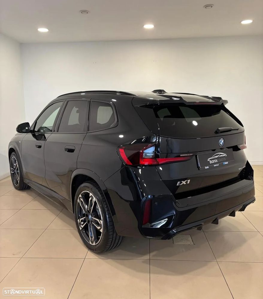 BMW iX1 eDrive20 Pack Desportivo M Pro - 3