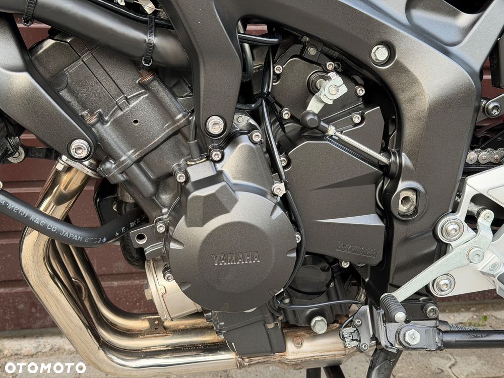 Yamaha FZ6 - 40