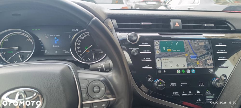 Toyota Camry Executive - 38