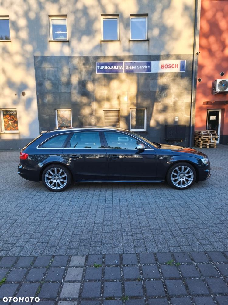 Audi A4 Avant 2.0 TDI DPF clean diesel quattro S tronic S line Sportpaket - 2