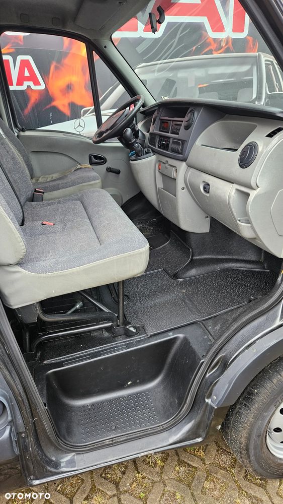 Nissan INTERSTAR - 5
