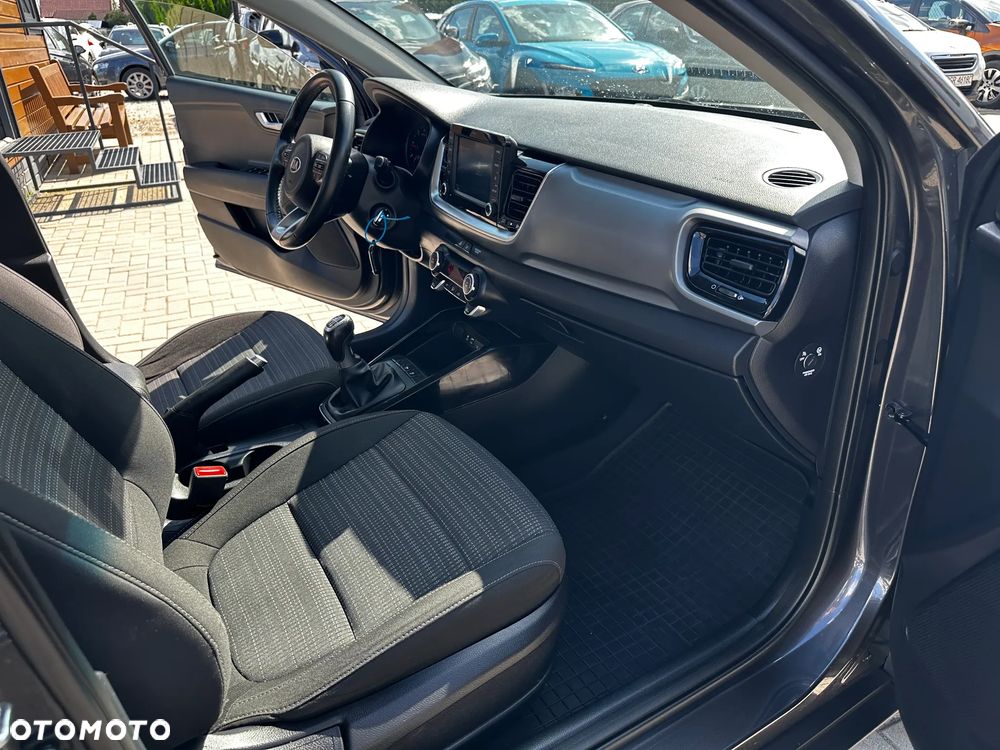 Kia Stonic - 23