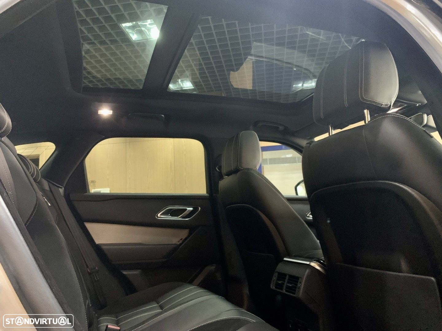 Land Rover Range Rover Velar 2.0 D R-Dynamic S - 34