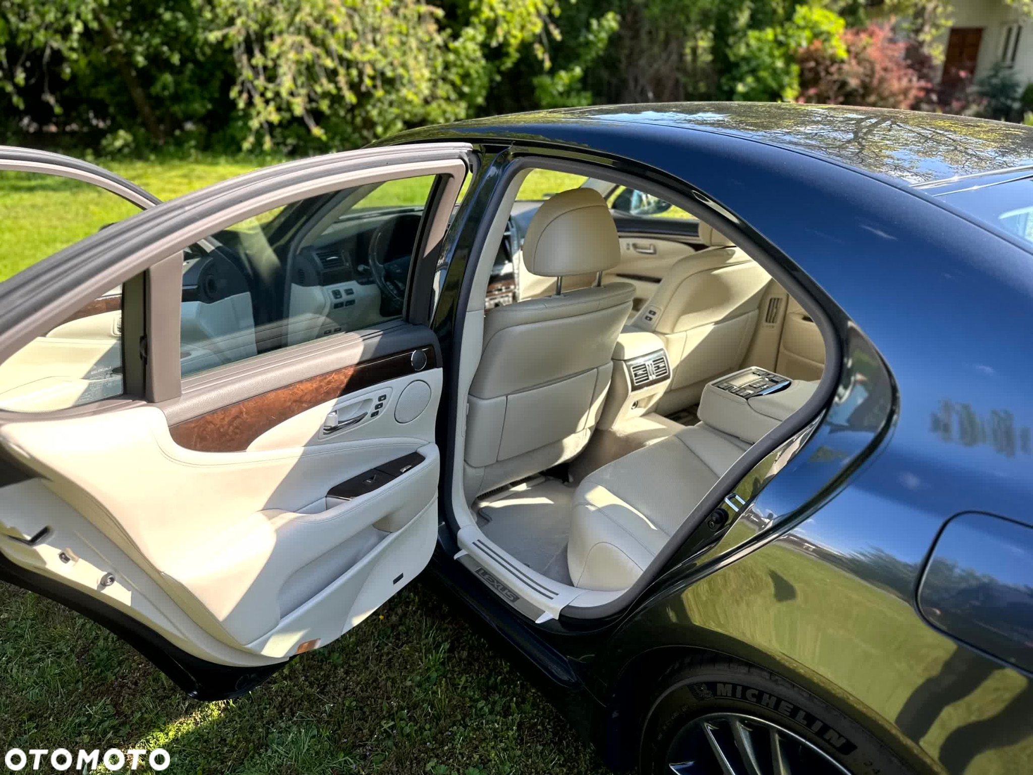 Lexus LS 460 Prestige - 9