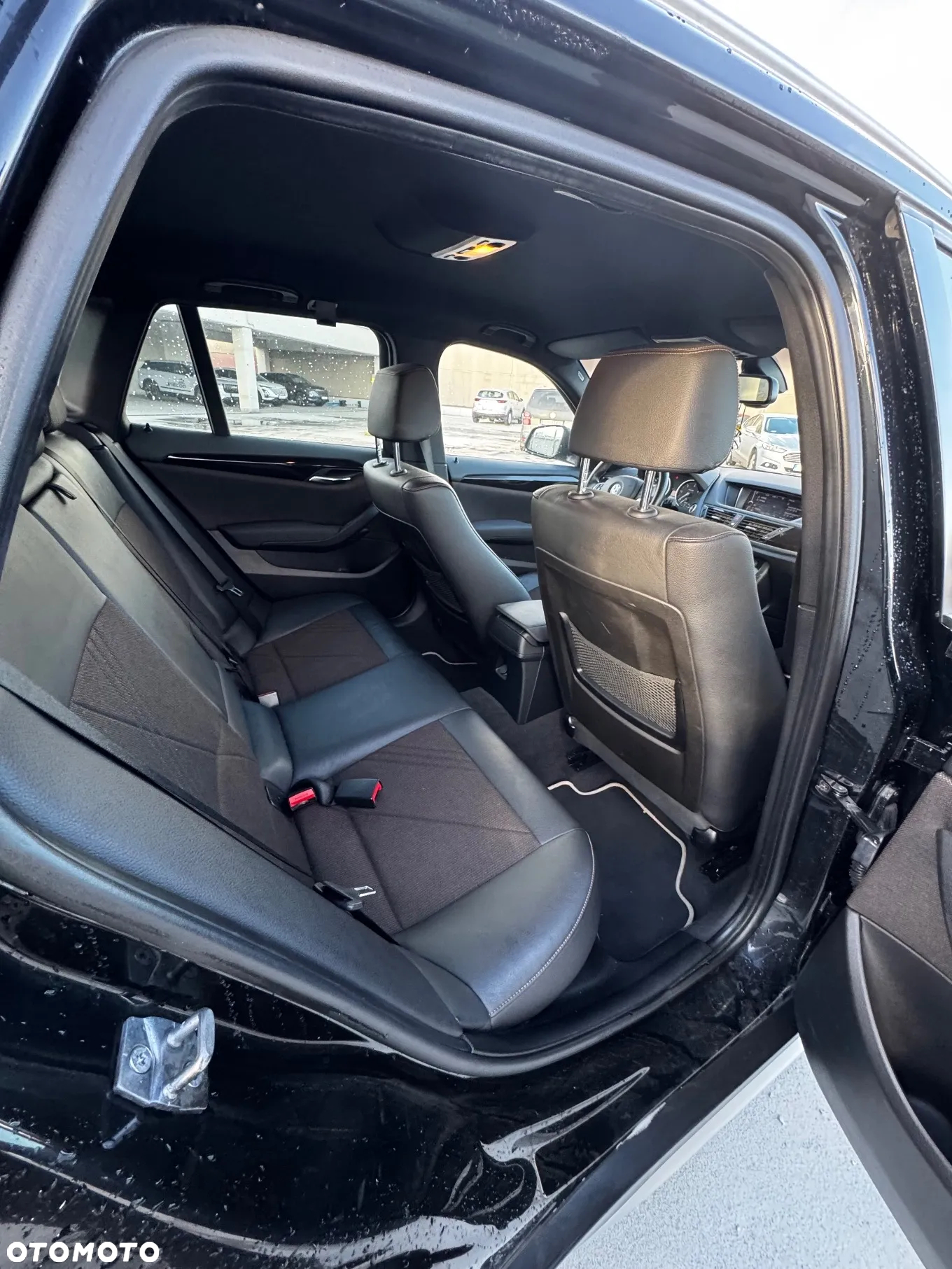 BMW X1 sDrive18d xLine - 12