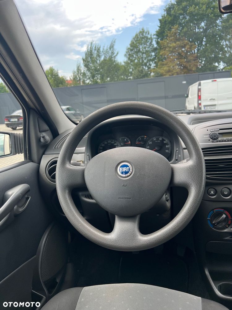 Fiat Punto 1.2 8V - 11