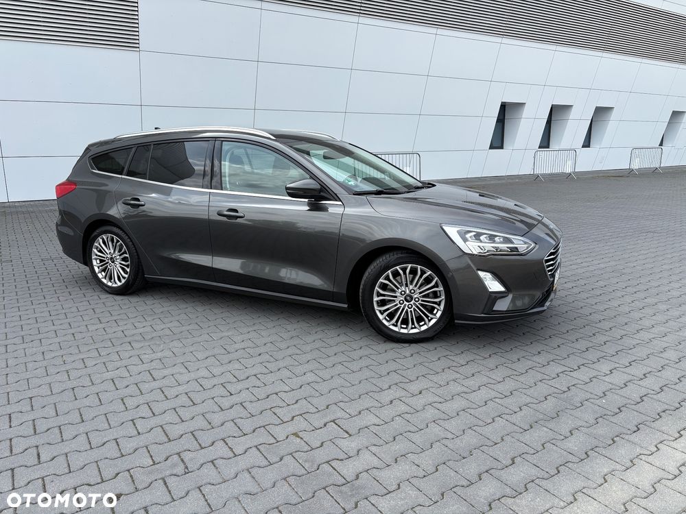 Ford Focus 1.5 EcoBlue Start-Stopp-System TITANIUM DESIGN - 2