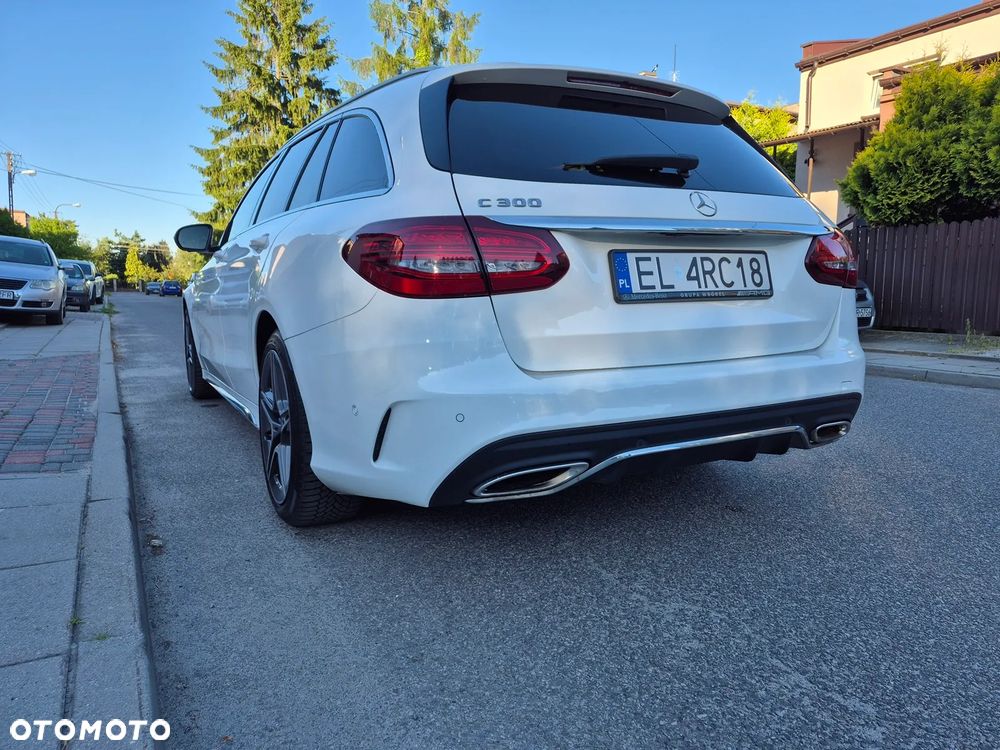 Mercedes-Benz Klasa C 300 9G-TRONIC - 9