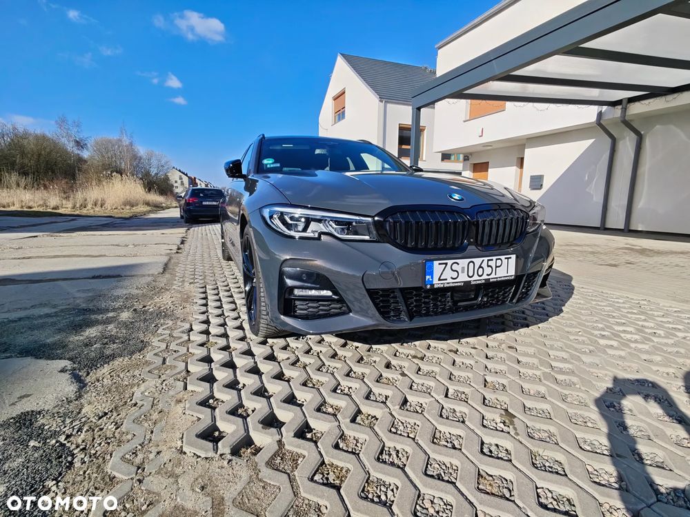 BMW Seria 3 330e xDrive M Sport - 2