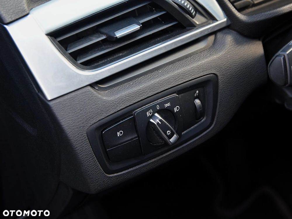BMW X1 - 16