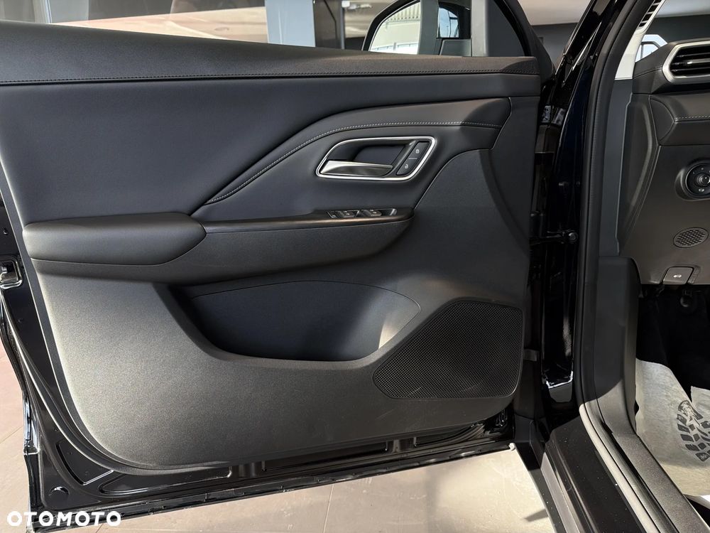MG ZS Hybrid+ - 11