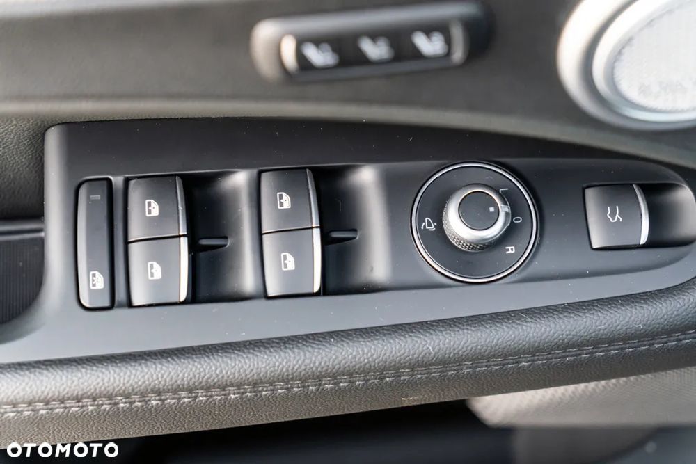 Alfa Romeo Stelvio 2.0 Turbo Veloce Q4 - 19