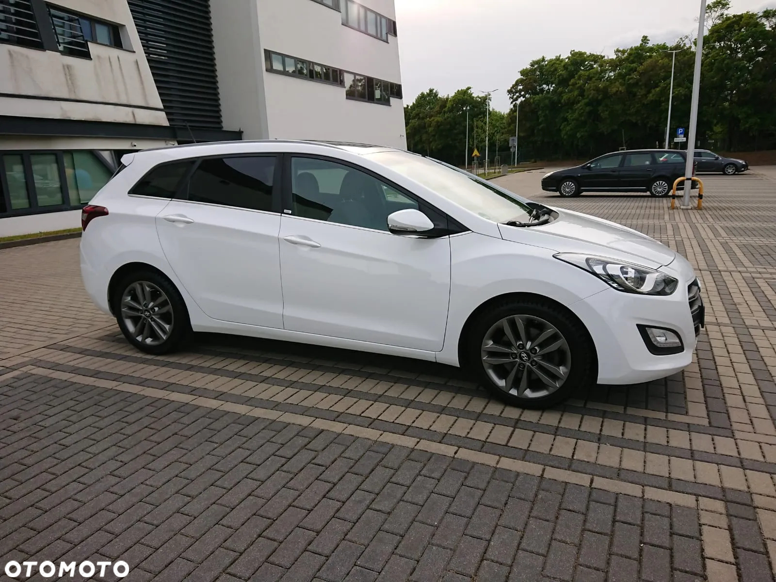 Hyundai i30 1.6 CRDI DCT Premium - 11