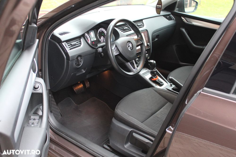 Skoda Octavia 1.6 TDI DSG Ambition - 7